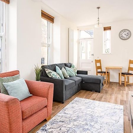 Spacious 2 Bedroom House With Stunning Views Bath Buitenkant foto