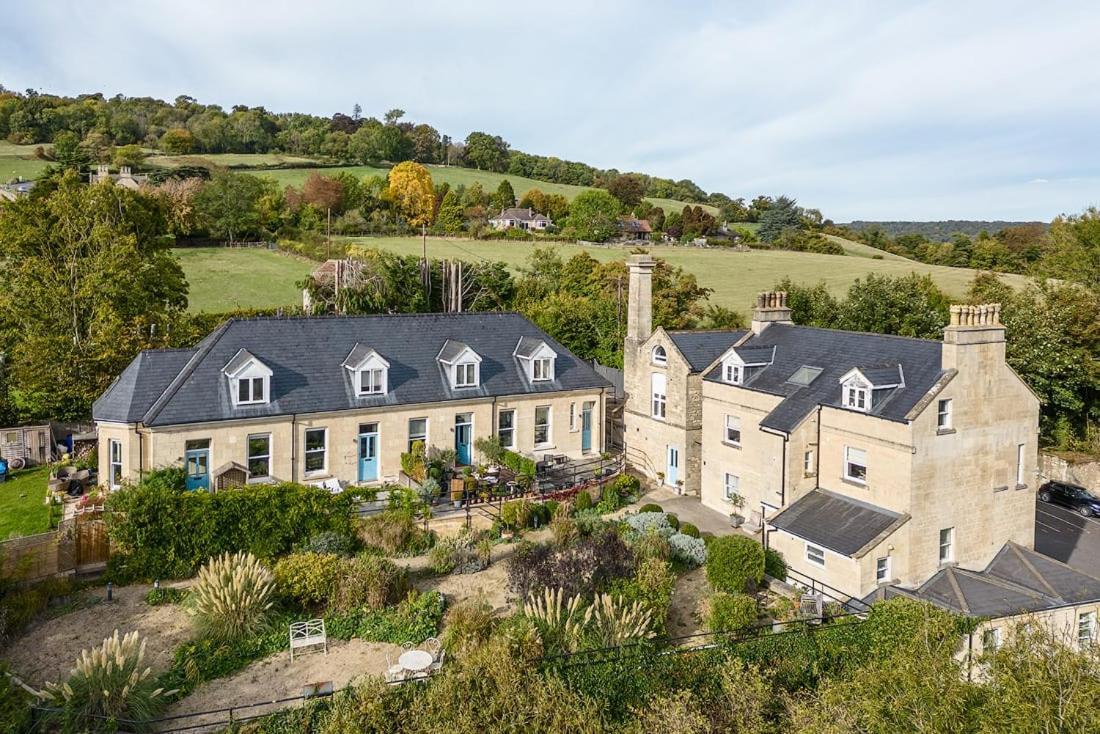 Spacious 2 Bedroom House With Stunning Views Bath Buitenkant foto