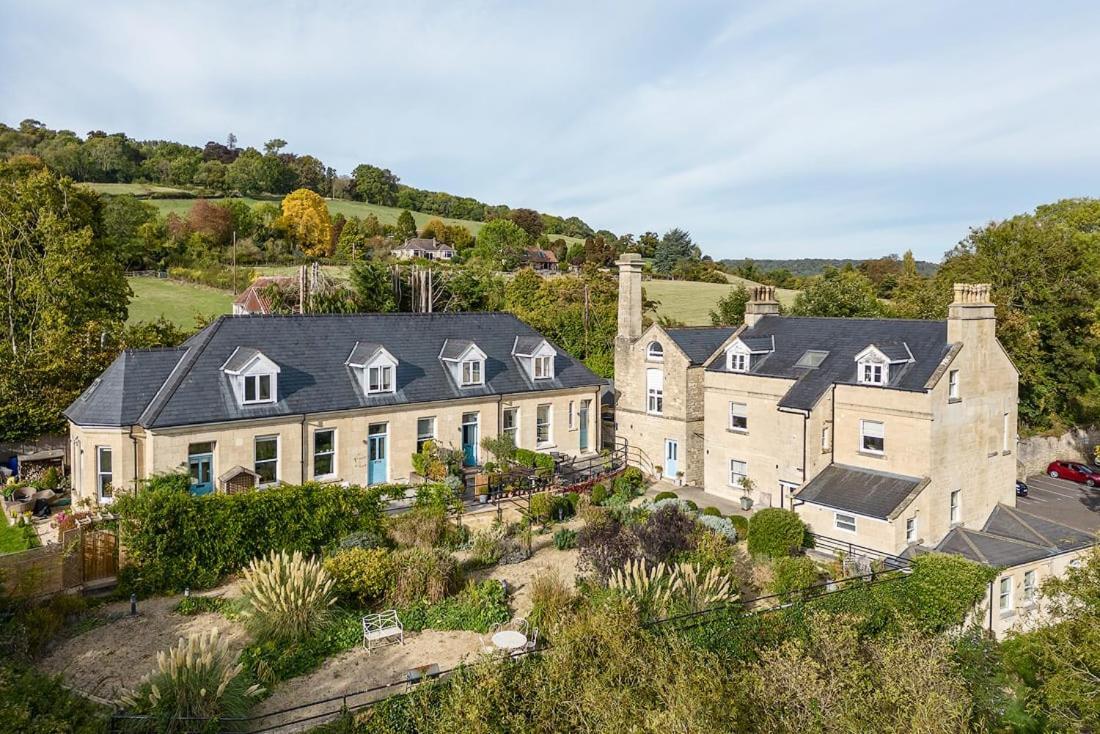 Spacious 2 Bedroom House With Stunning Views Bath Buitenkant foto